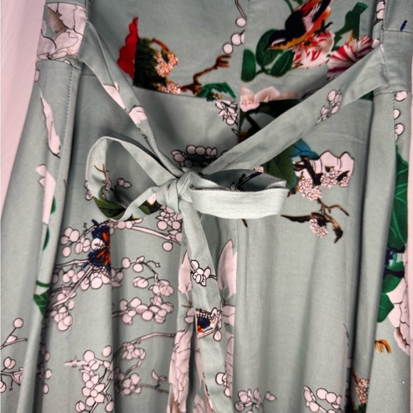 Green Fit and Flare Midi Dress for Wedding Guests - Picture 5 of 7